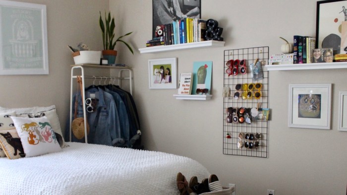 How to decorate small bedroom pinterest